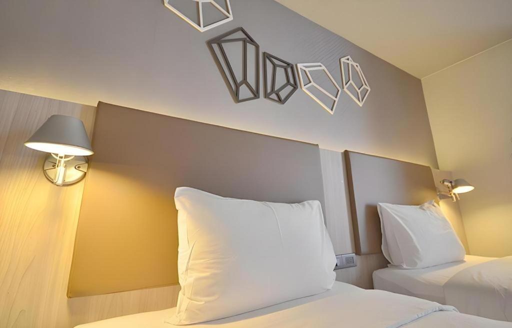 The Heritage Silom Hotel Bangkok Buitenkant foto