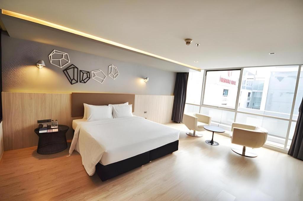 The Heritage Silom Hotel Bangkok Buitenkant foto