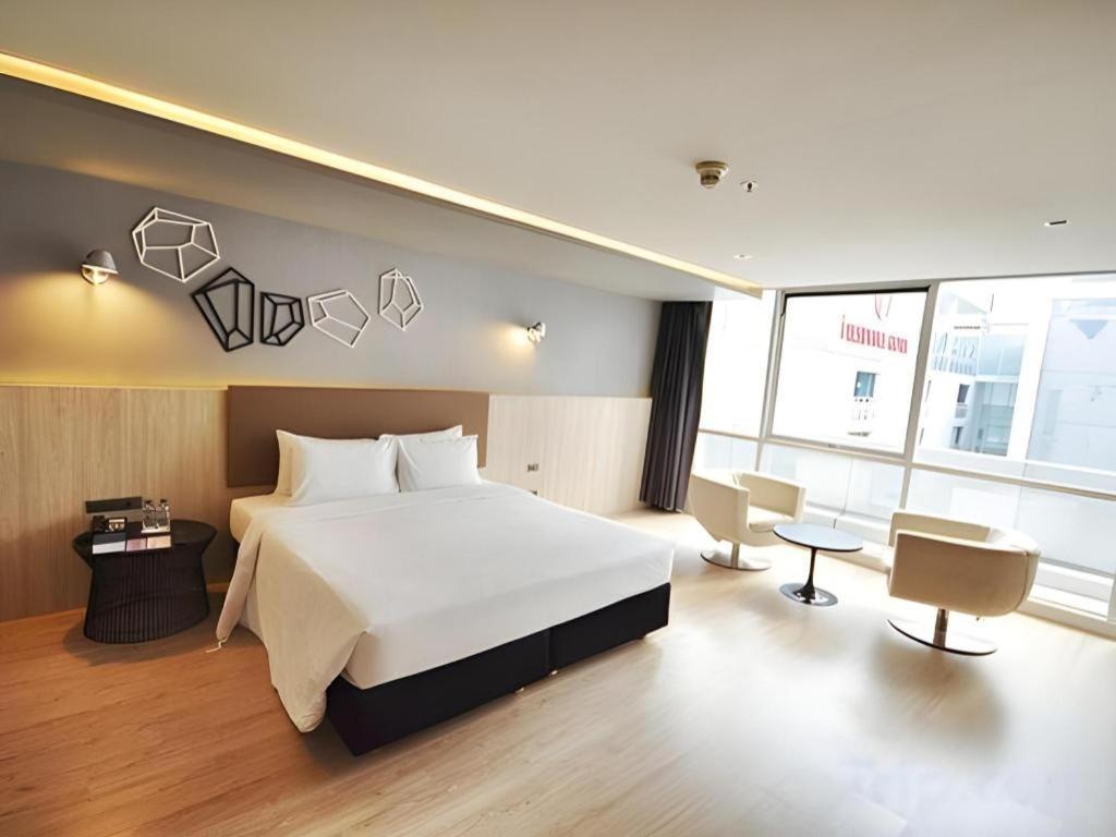 The Heritage Silom Hotel Bangkok Buitenkant foto